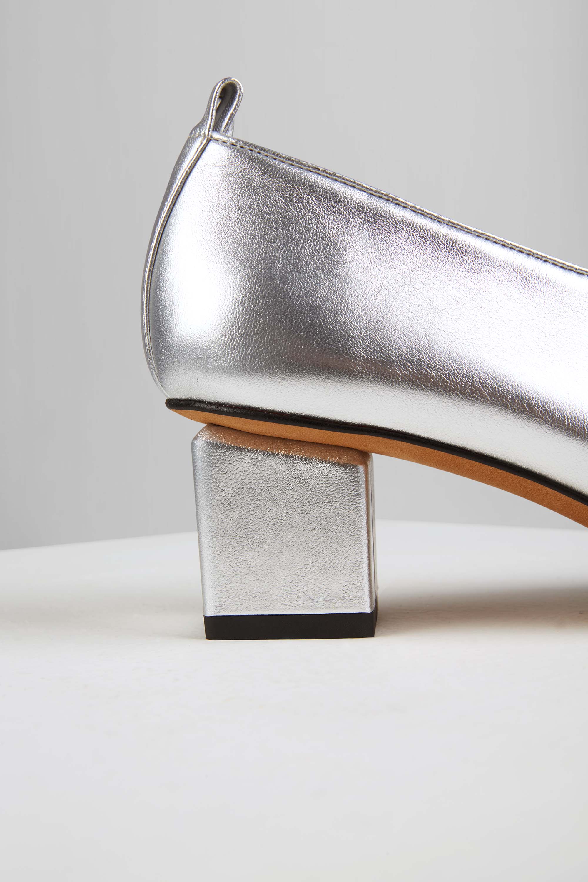 MILDRED圆头中跟鞋 银色