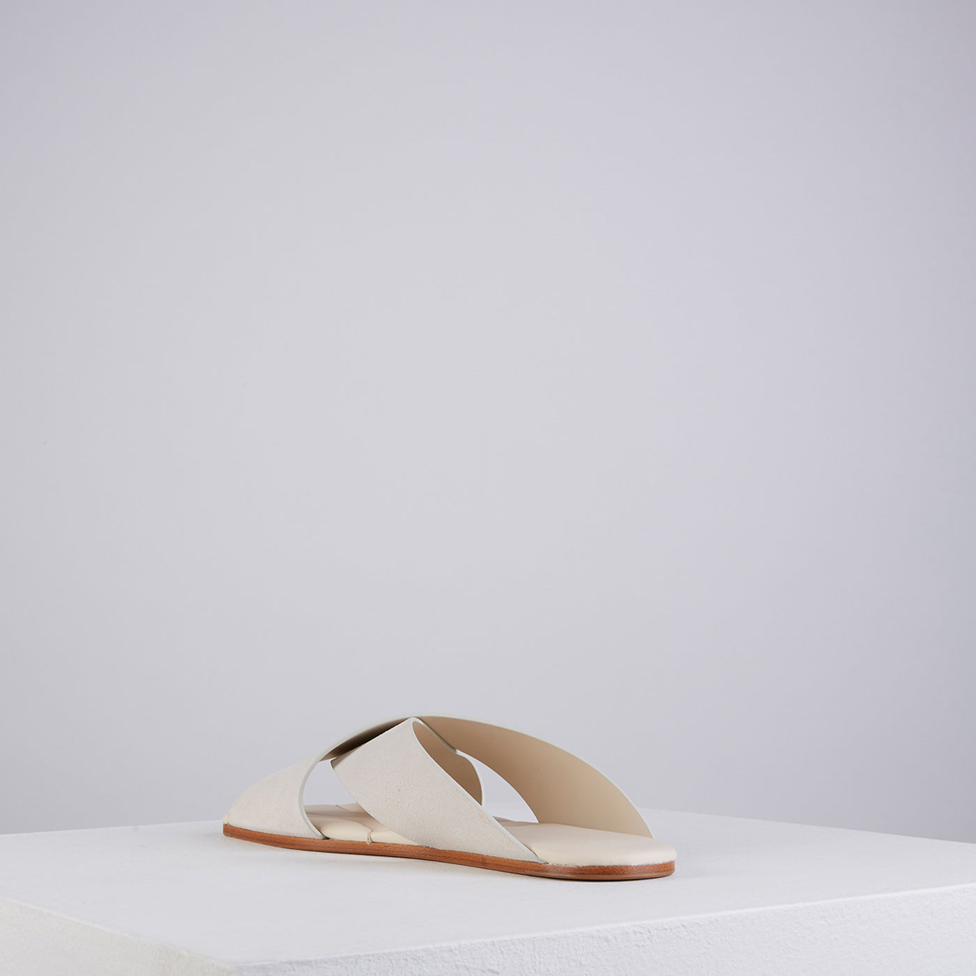 Load image into Gallery viewer, Camilla Sandals in Avorio