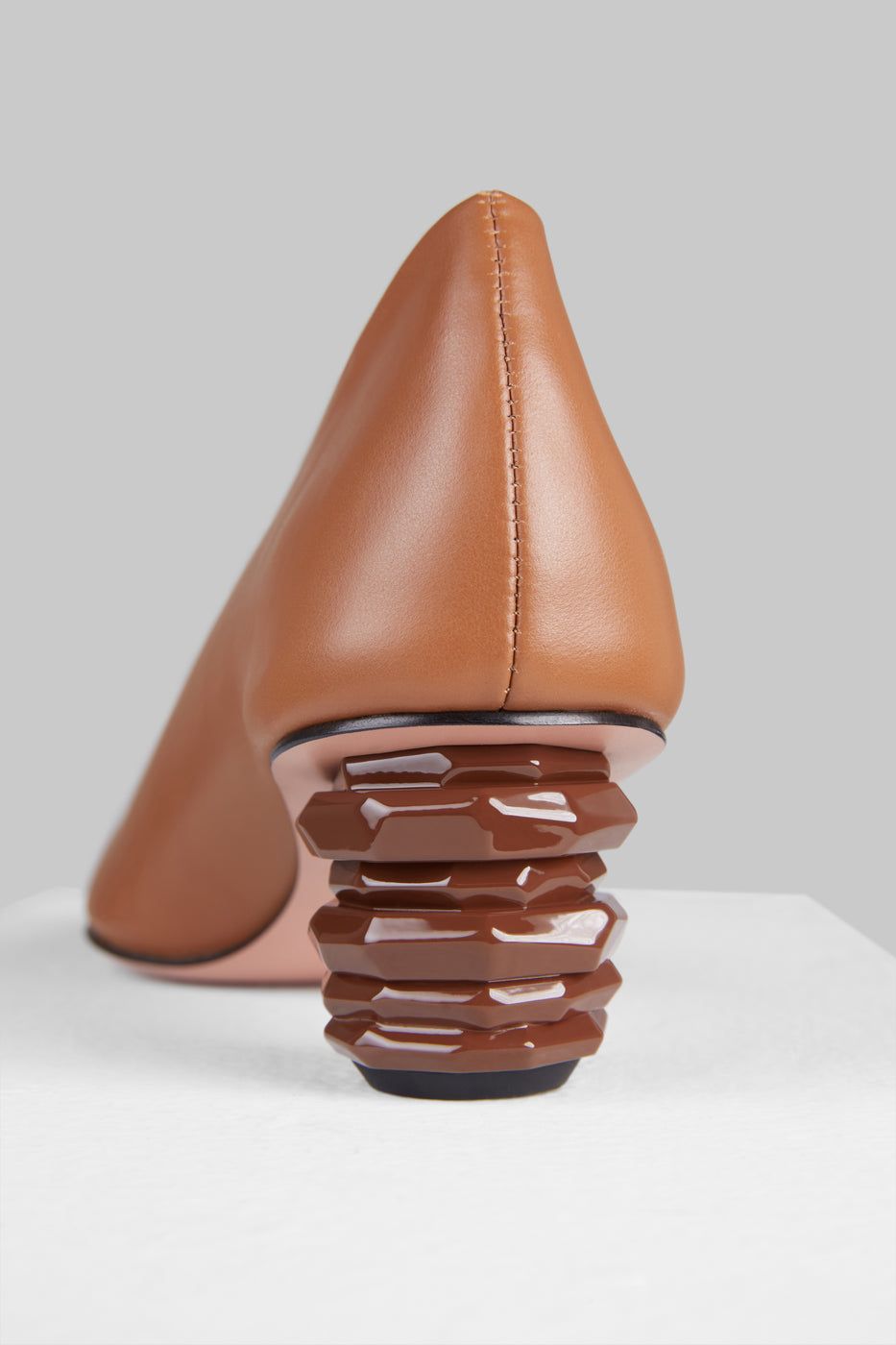 画像をギャラリービューアに読み込む, ジェマ・ヴィーノのパンプス