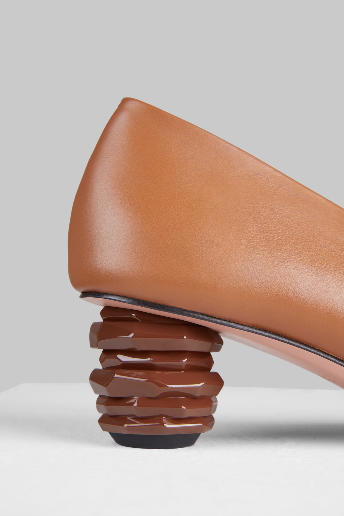 Gemma Pumps in Cacao