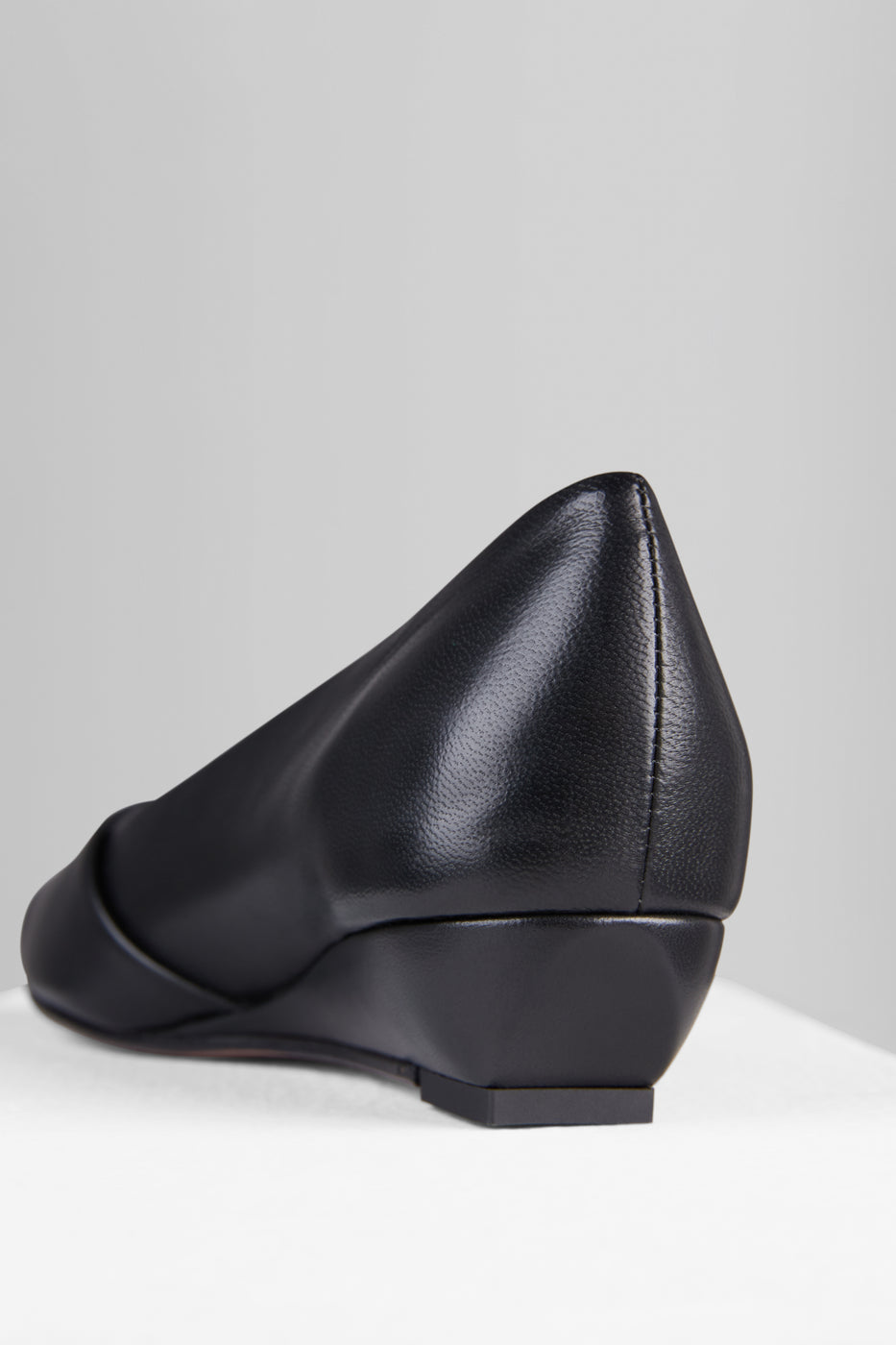 Load image into Gallery viewer, NUVOLA PUMPS IN NERO