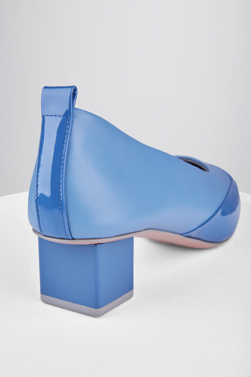 Load image into Gallery viewer, Onda Pumps in Pervinca