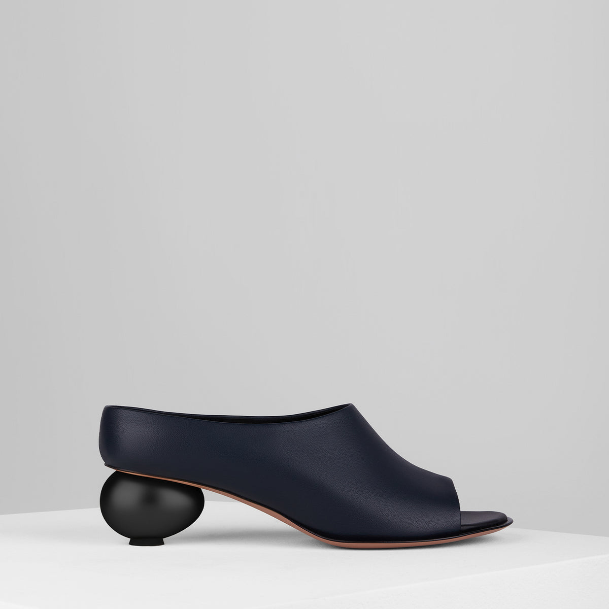 Load image into Gallery viewer, Egg Sandals Blu Nero