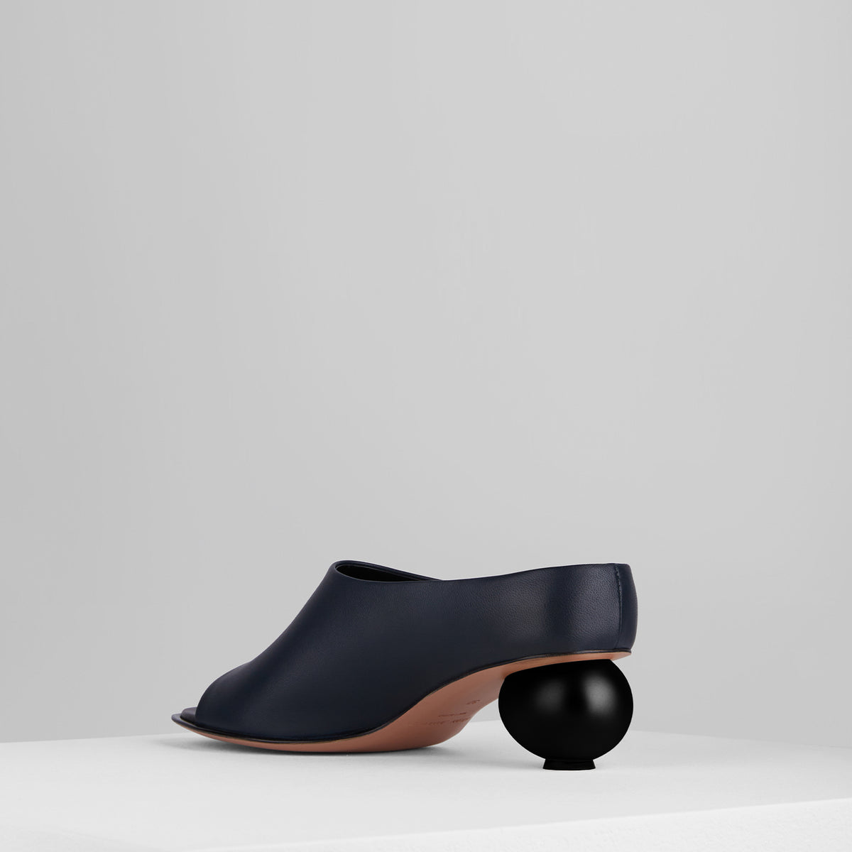 Load image into Gallery viewer, Egg Sandals Blu Nero
