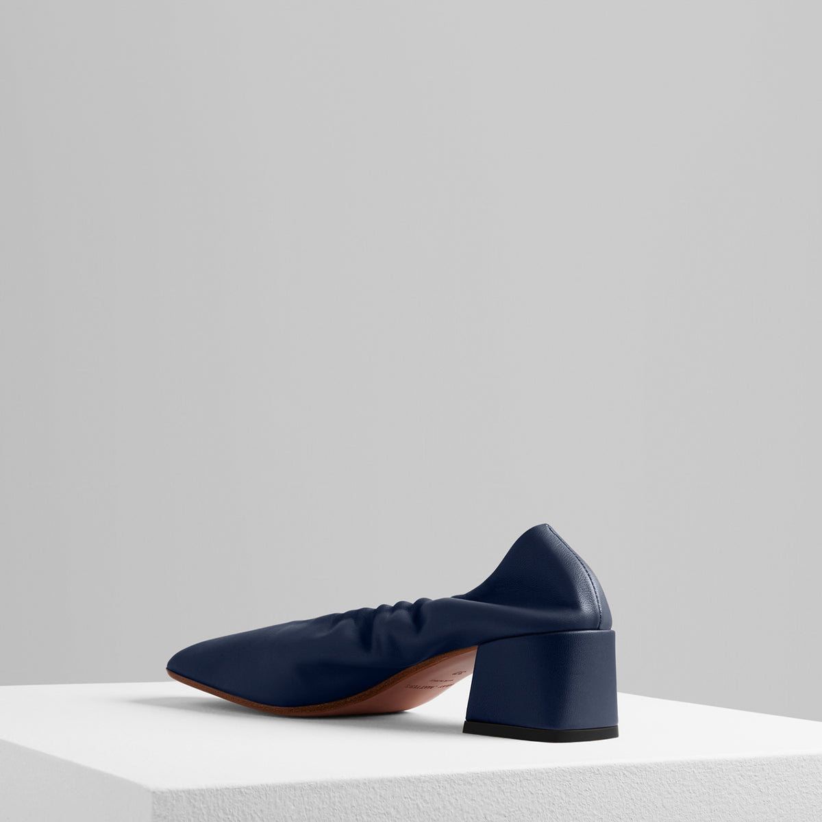 Charger l&#39;image dans la galerie, Gio Pumps in Midnight