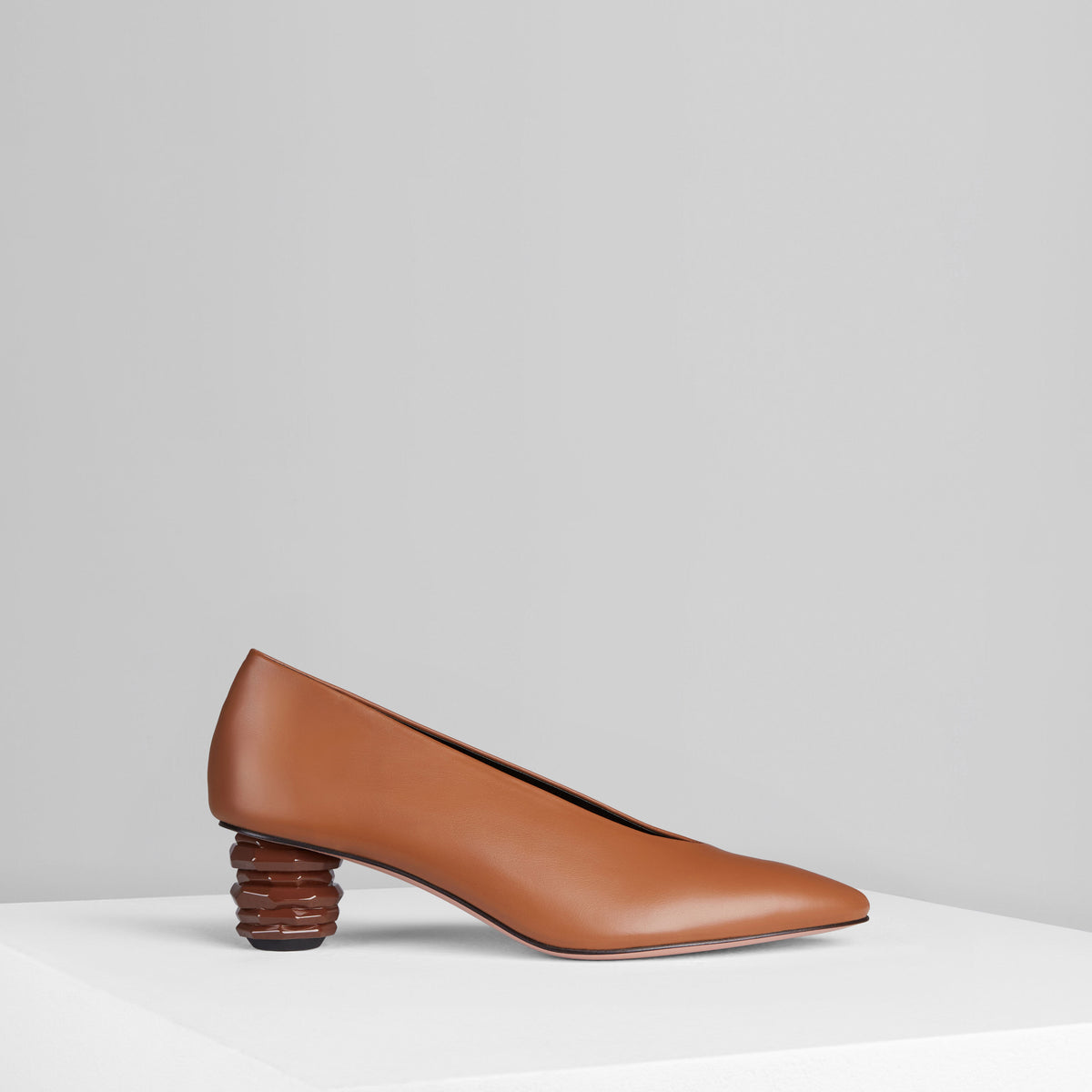 Gemma Pumps in Cacao