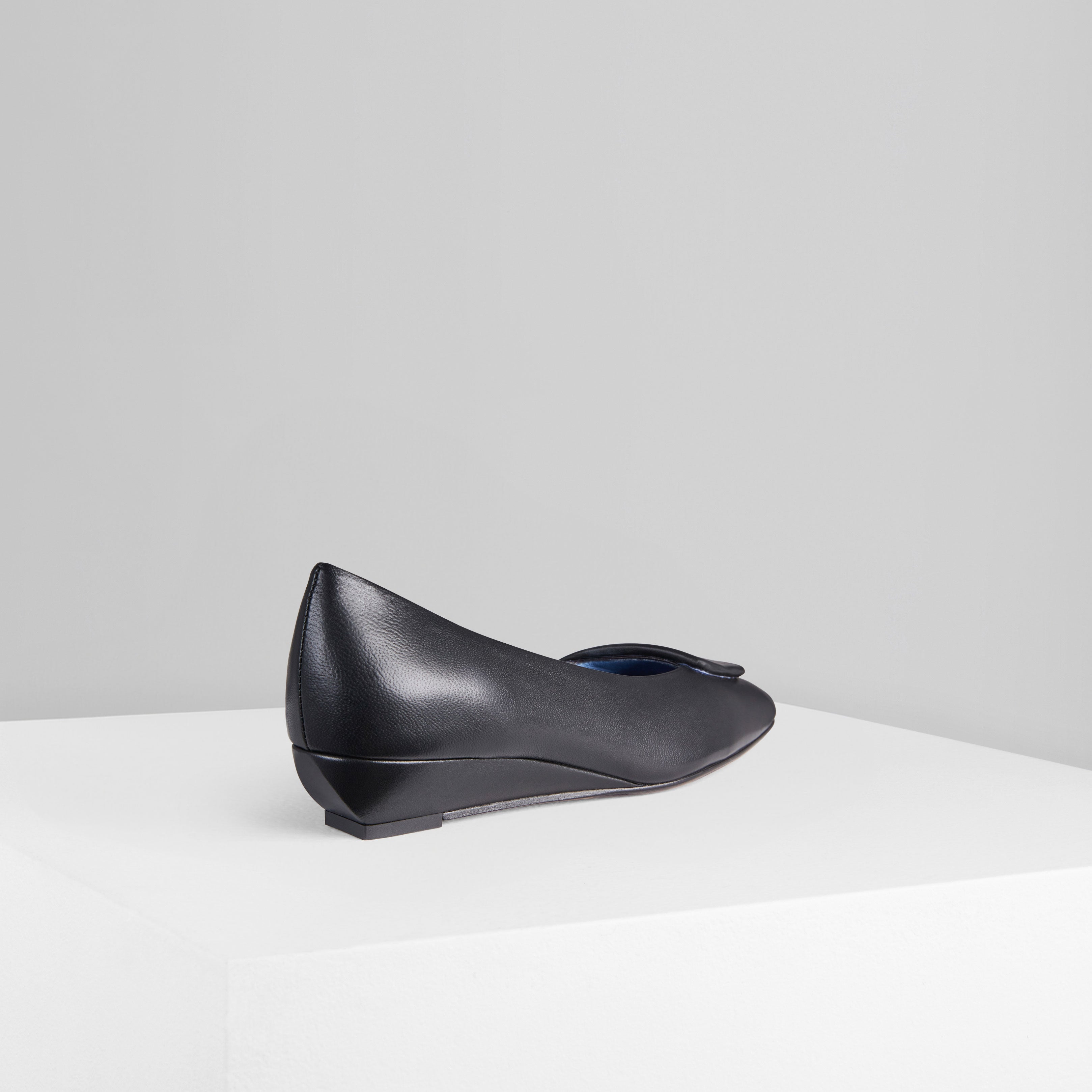 NUVOLA PUMPS IN NERO