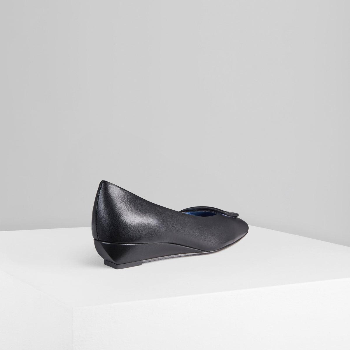 Load image into Gallery viewer, NUVOLA PUMPS IN NERO