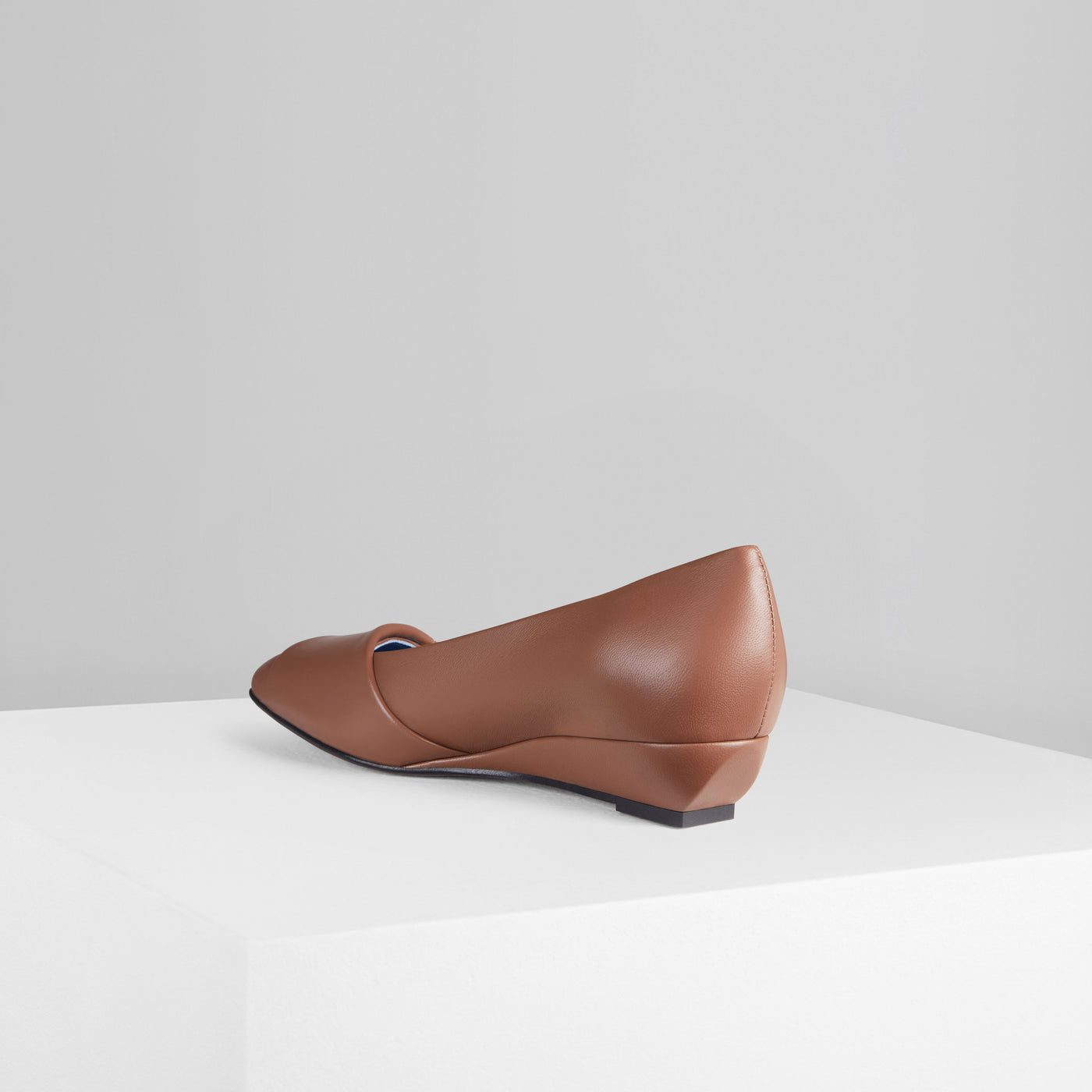 Load image into Gallery viewer, NUVOLA PUMPS IN CACAO