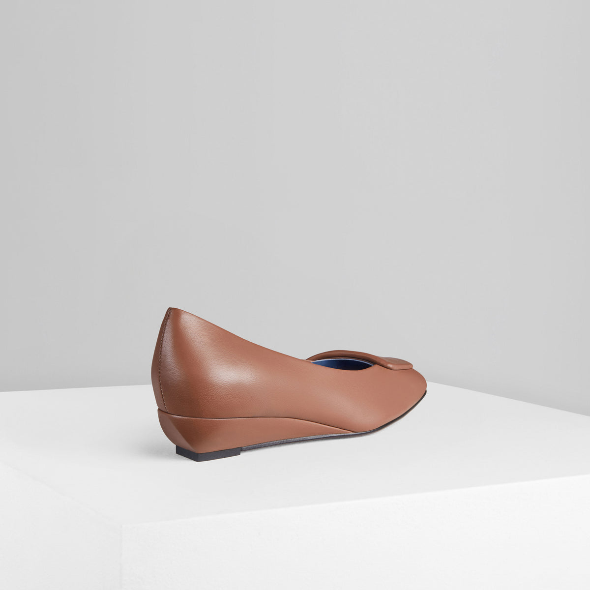 Load image into Gallery viewer, NUVOLA PUMPS IN CACAO