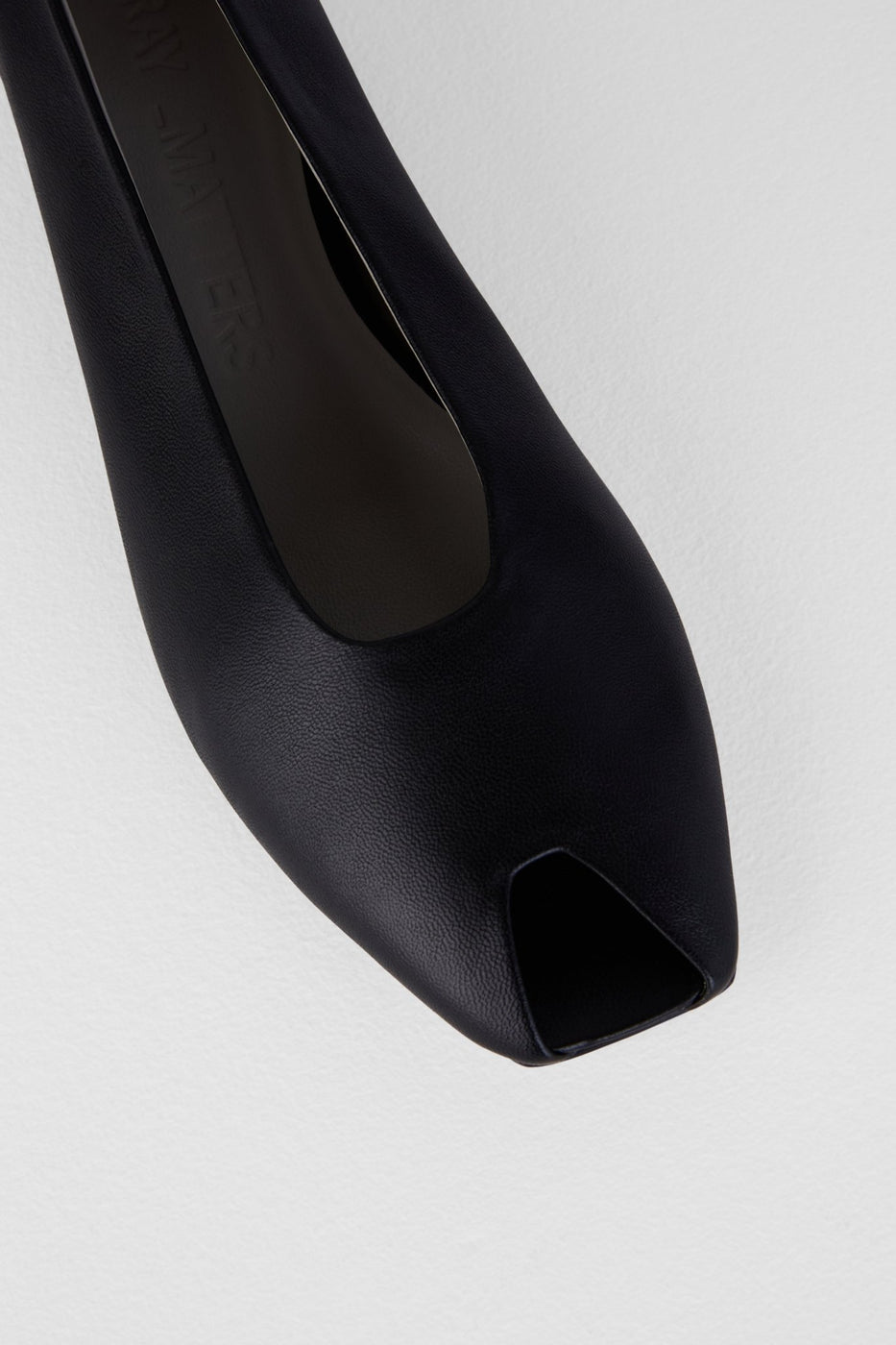 Load image into Gallery viewer, Buco Flats in Nero - BUCF3