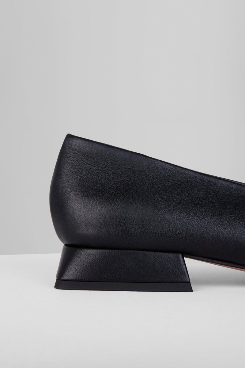 Load image into Gallery viewer, Buco Flats in Nero - BUCF3