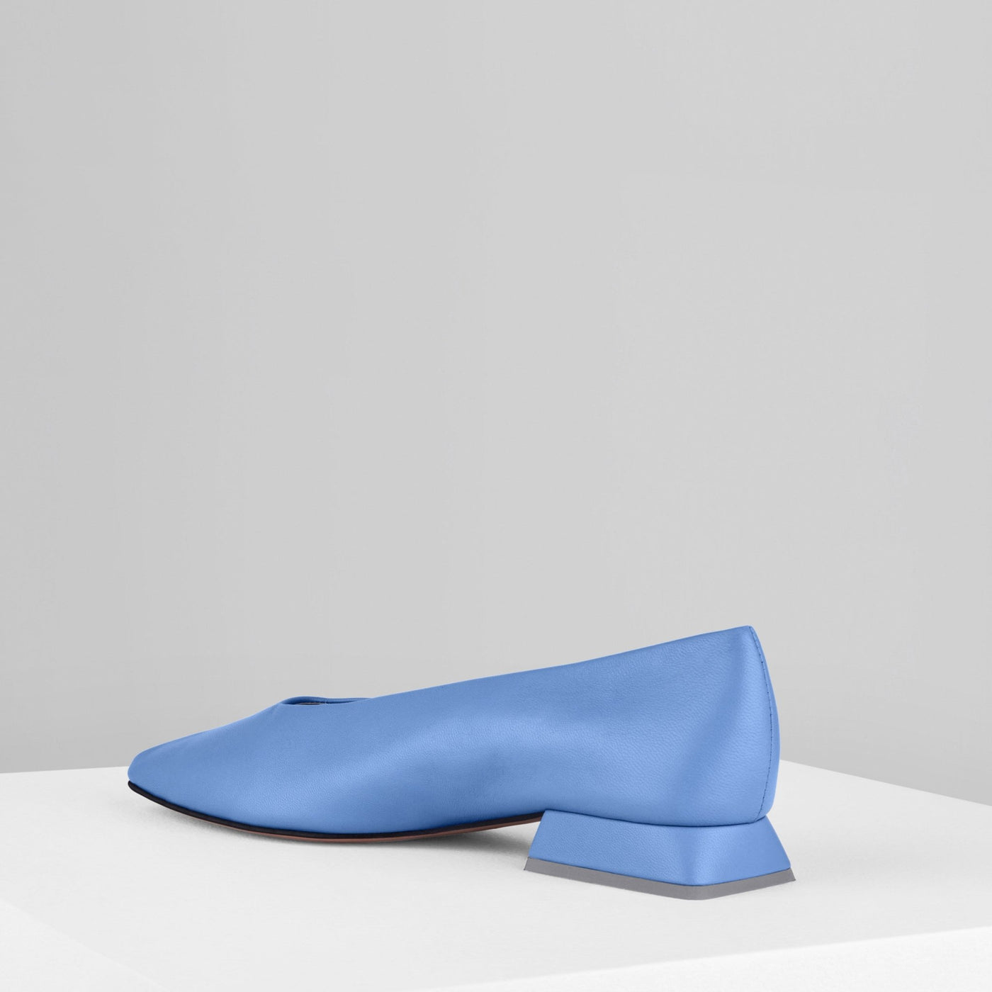 Load image into Gallery viewer, Buco Flats in Pervinca - BUCF1