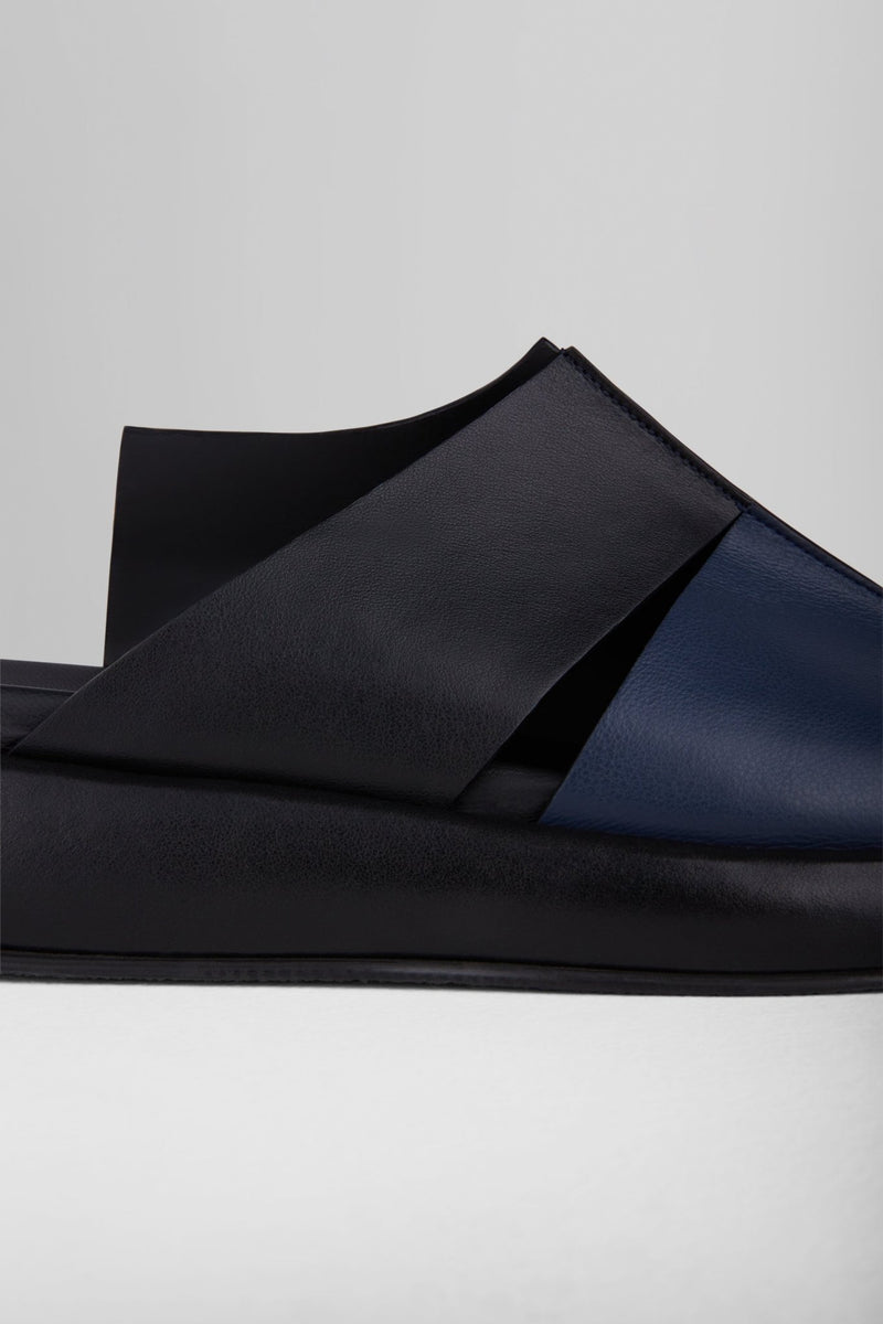 Charger l'image dans la galerie, Ciambella Sandals in Midnight Nero - CIAMBS2