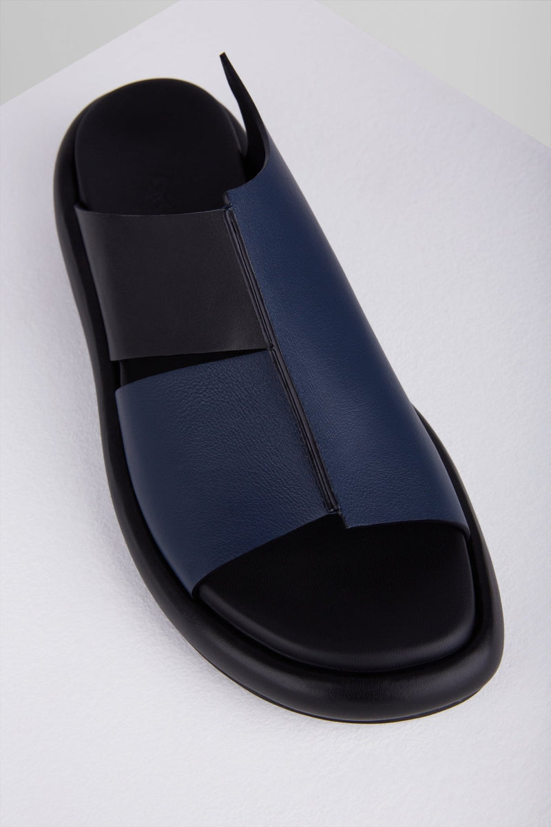 Charger l'image dans la galerie, Ciambella Sandals in Midnight Nero - CIAMBS2