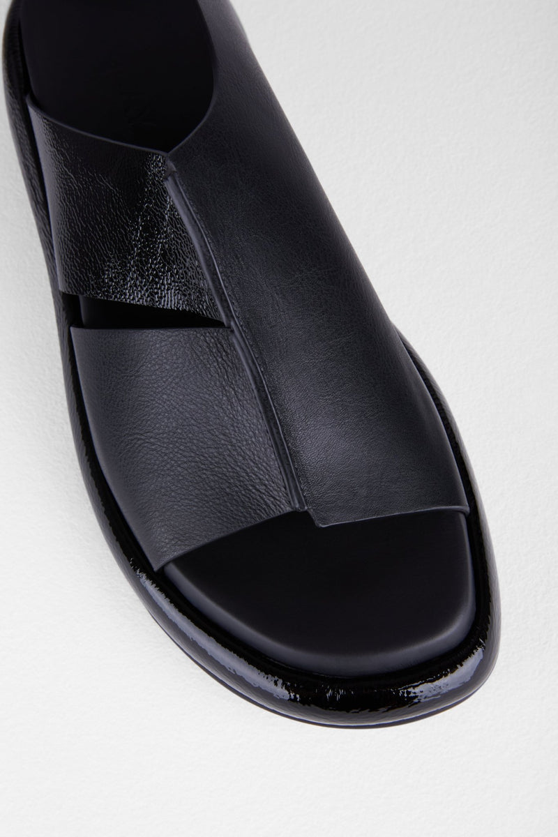 Charger l'image dans la galerie, Ciambella Sandals in Nero Vernice - CIAMBS1