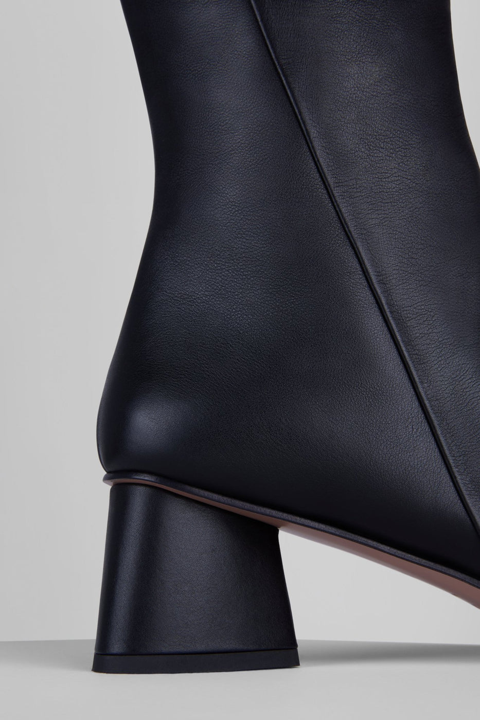 Carica l'immagine nel visualizzatore di Gallery, City Tall Boots in Nero - CITYTBO1