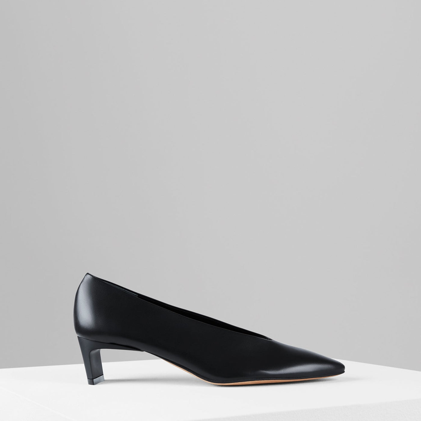 Load image into Gallery viewer, Clara Pumps in Nero - CLARS02