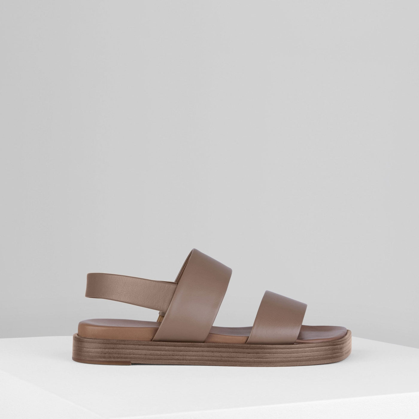 Load image into Gallery viewer, Diagonale Flatforms in Taupe - DIAGSB2