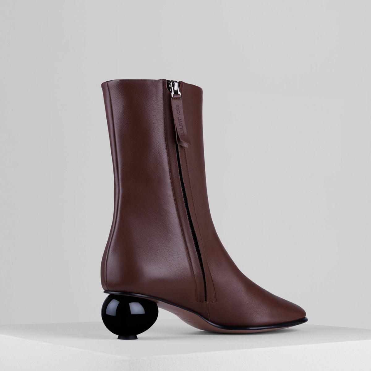 Load image into Gallery viewer, Egg Boots in Bruciato Nero - DEGGB2