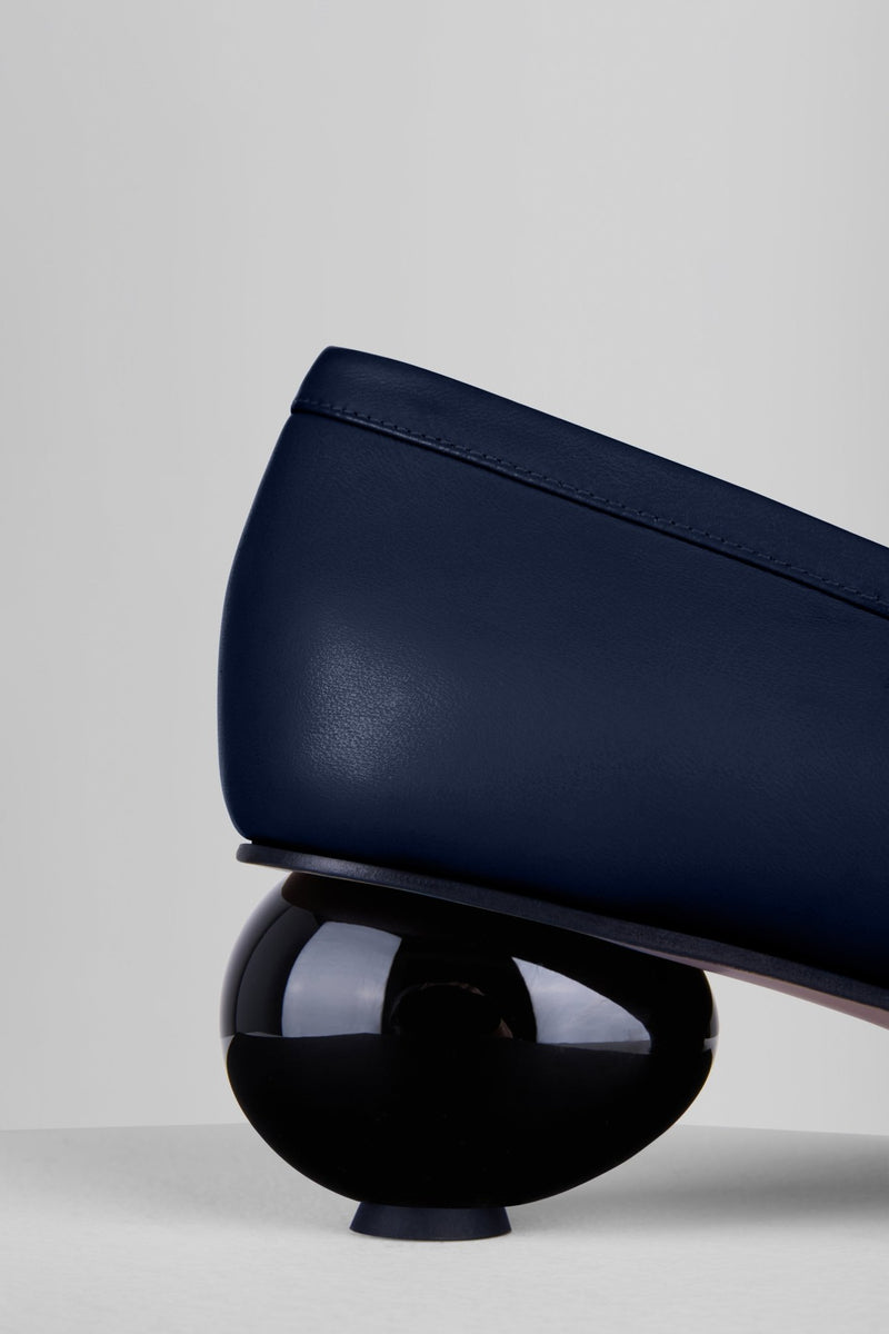 Load image into Gallery viewer, Egg Pumps in Midnight - DEGGP7