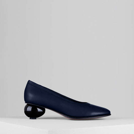 Egg Pumps in Midnight - DEGGP7
