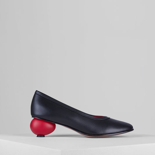Egg Pumps in Nero Rosso - DEGGP1