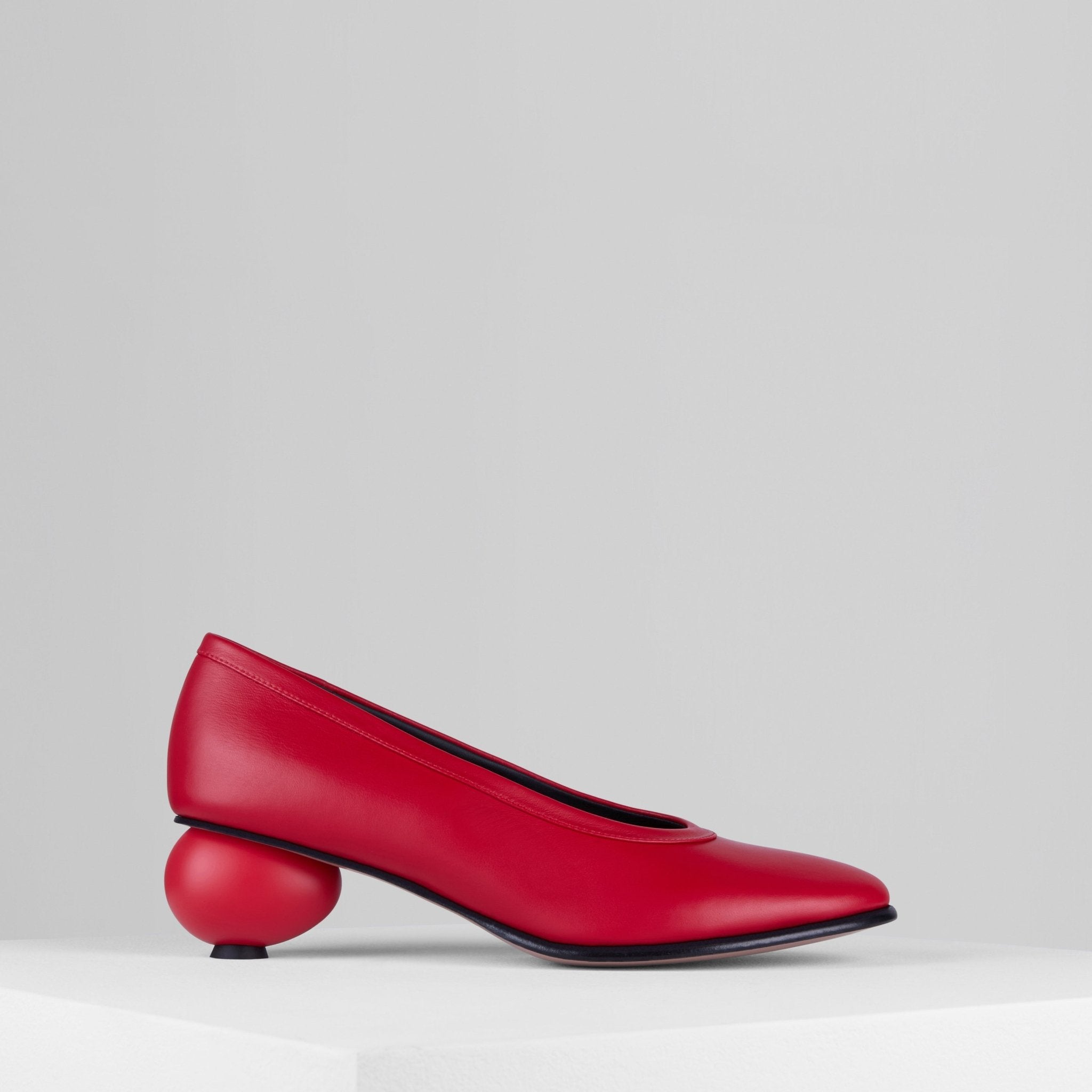 Egg Pumps in Rosso - DEGGP4