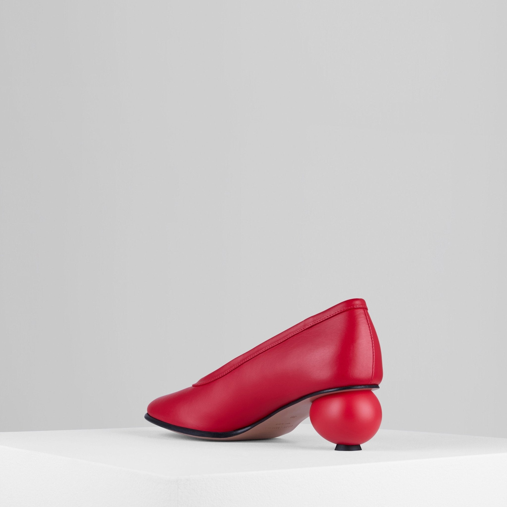 Egg Pumps in Rosso - DEGGP4