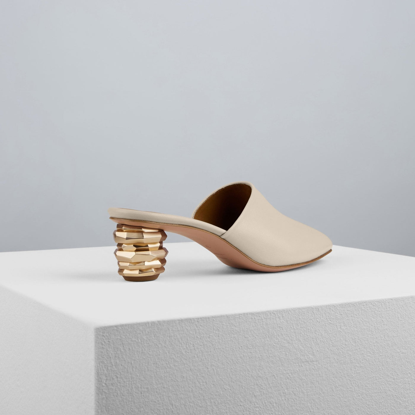 Load image into Gallery viewer, Gemma Mules in Conchiglia - GEMM03