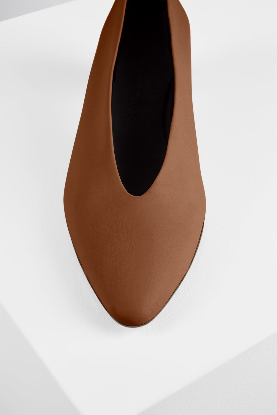 Load image into Gallery viewer, Gemma Pumps in Cacao - GEMP13