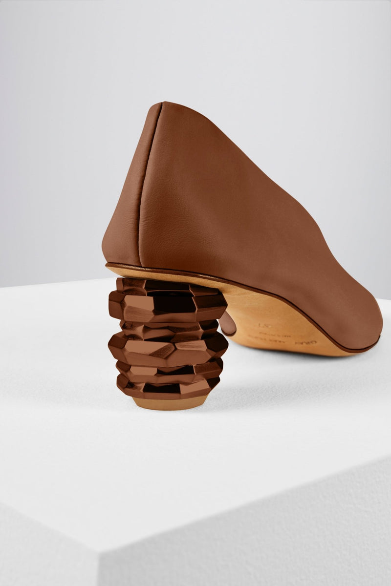 Load image into Gallery viewer, Gemma Pumps in Cacao - GEMP13