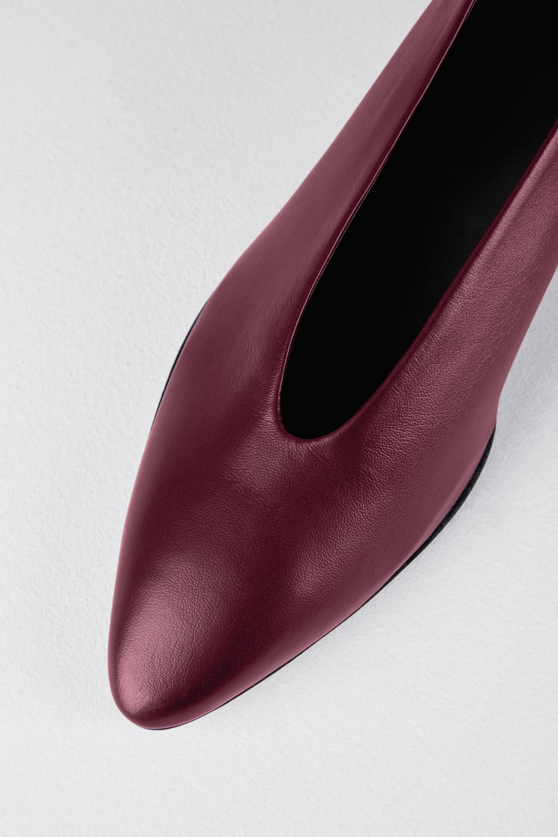 Load image into Gallery viewer, Gemma Pumps in Vino - GEMP14