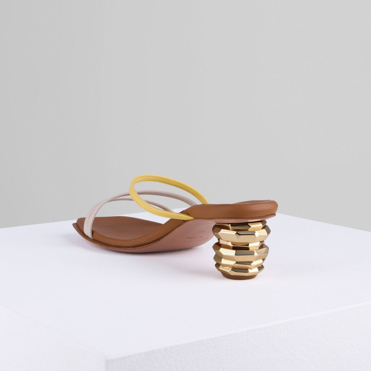 Gemma Sandals in Sole Cera - GEMS02