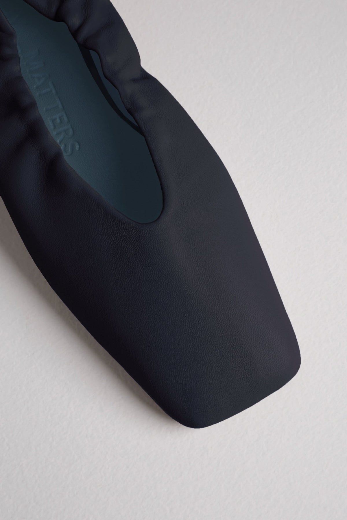 Gio Flats in Midnight - GIOF5