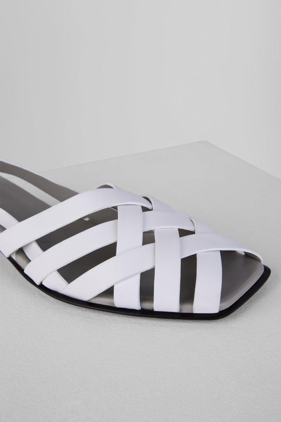 Load image into Gallery viewer, Incroci Sandals in Bianco - INCLS2