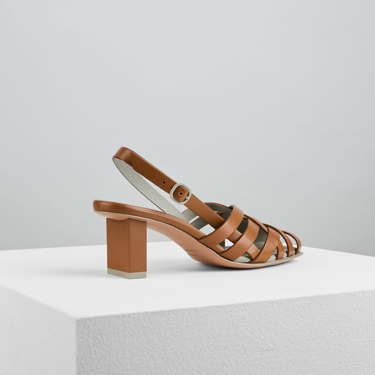 Load image into Gallery viewer, Incroci Sandals in Cacao - INCHS2