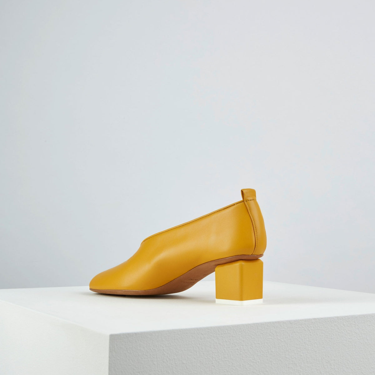 Mildred Classic in Giallo - MILC8