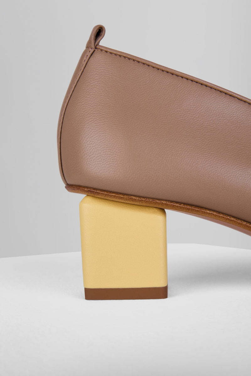 Load image into Gallery viewer, Mildred Classic in Taupe Sole - MILC87