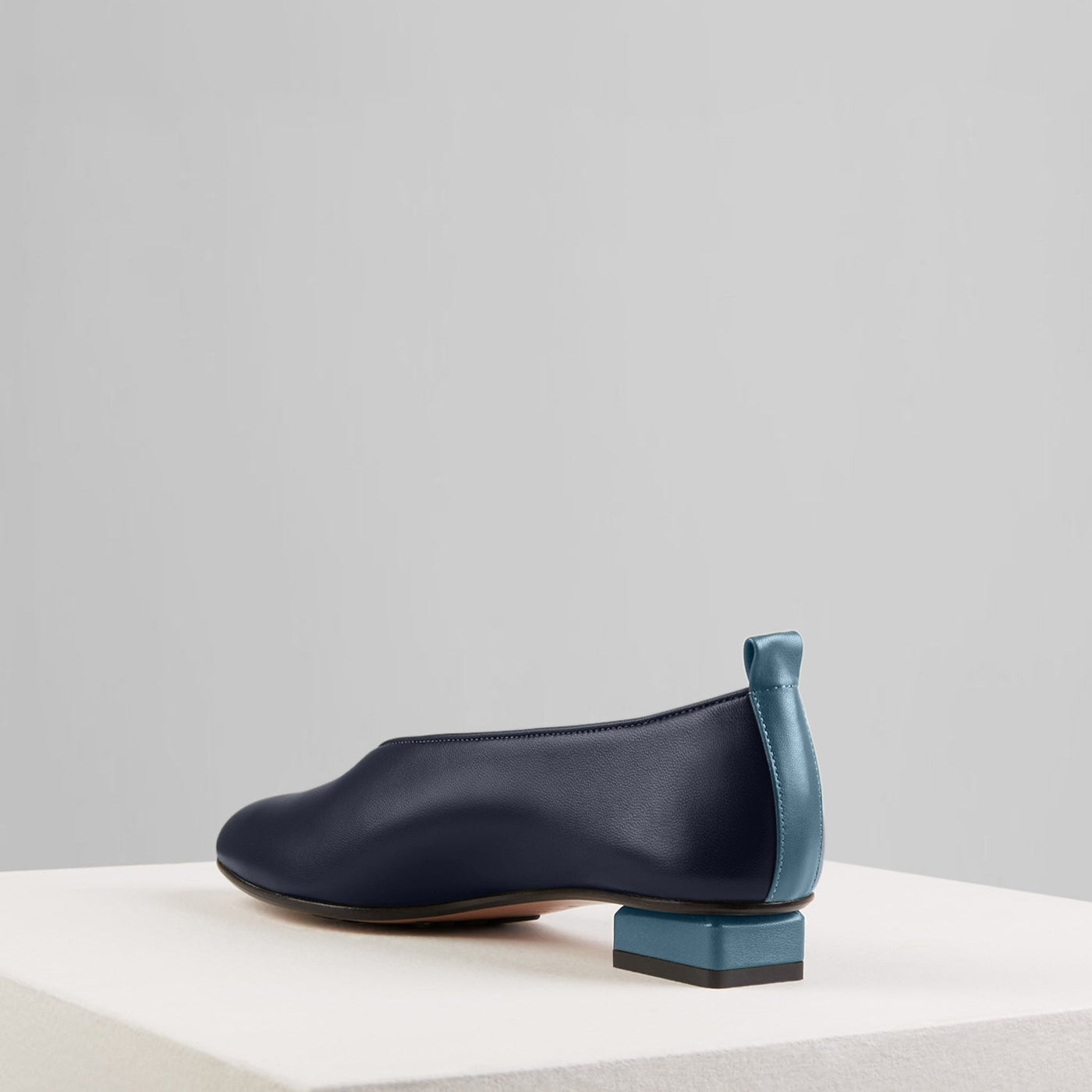 Load image into Gallery viewer, Mildred Piccola in Midnight - MILP21