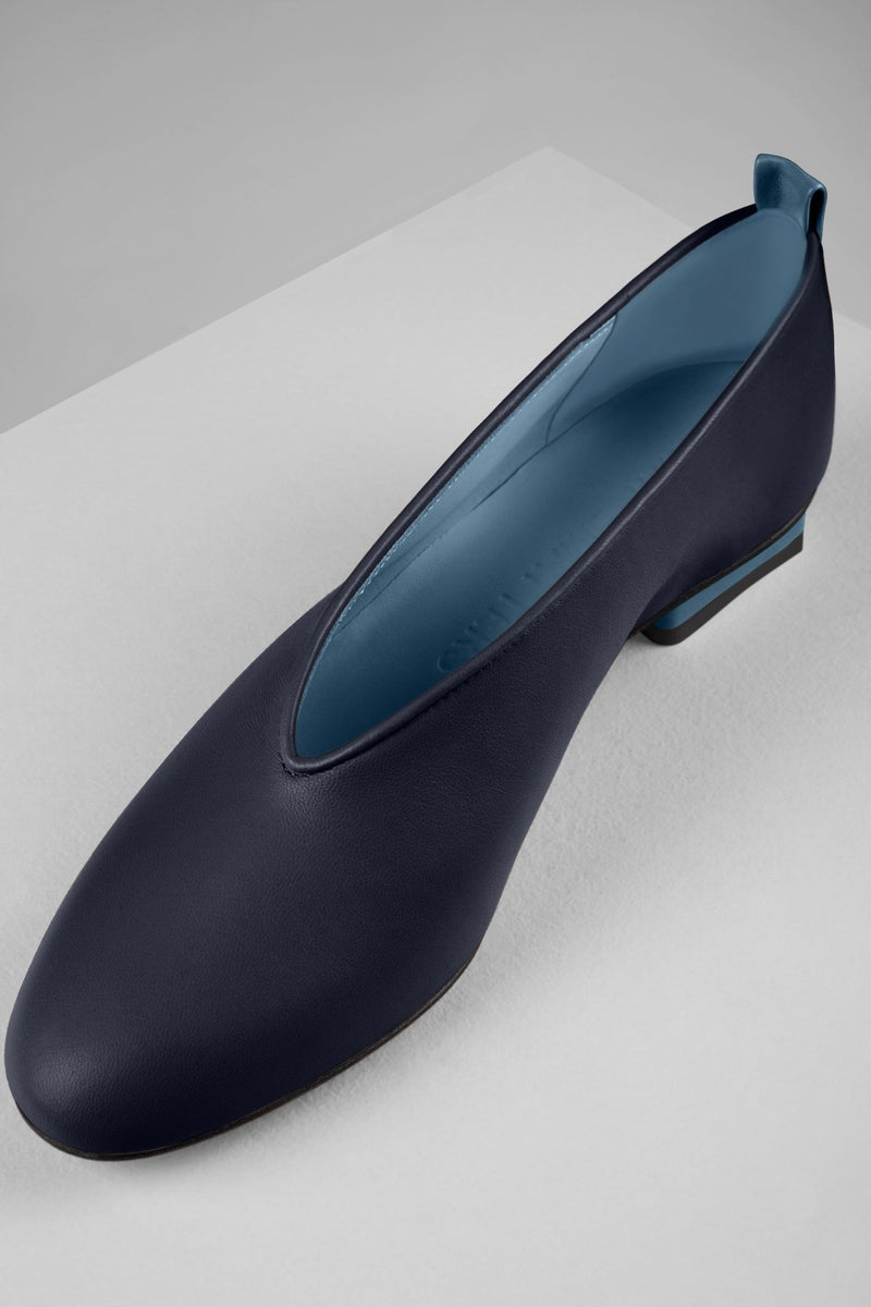 Load image into Gallery viewer, Mildred Piccola in Midnight - MILP21