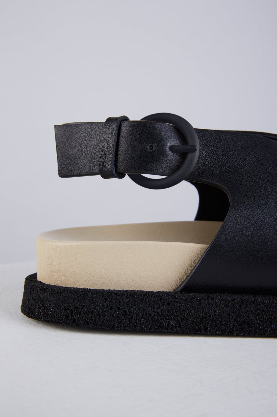 画像をギャラリービューアに読み込む, Nervi Fussbett Slingbacks in Nero - NERFSL1