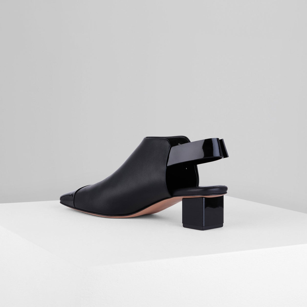 Load image into Gallery viewer, Onda Bootie in Nero - ONDBSL1