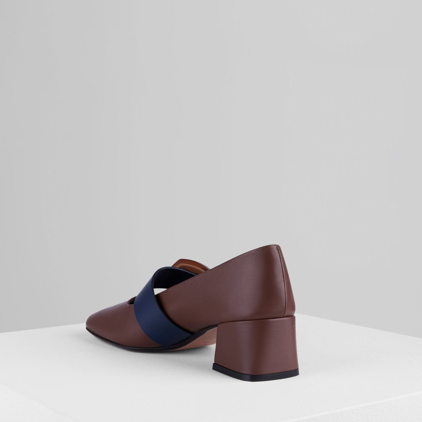 Load image into Gallery viewer, Rebecca Mary Jane in Bruciato - REBMJ7