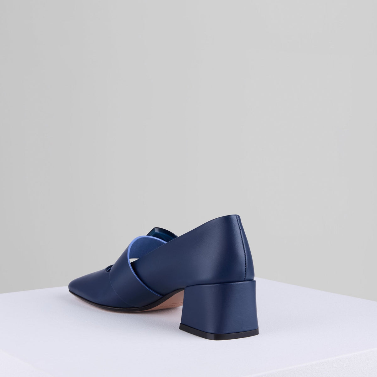 Carica l'immagine nel visualizzatore di Gallery, Rebecca Mary Jane in Midnight - REBMJ6