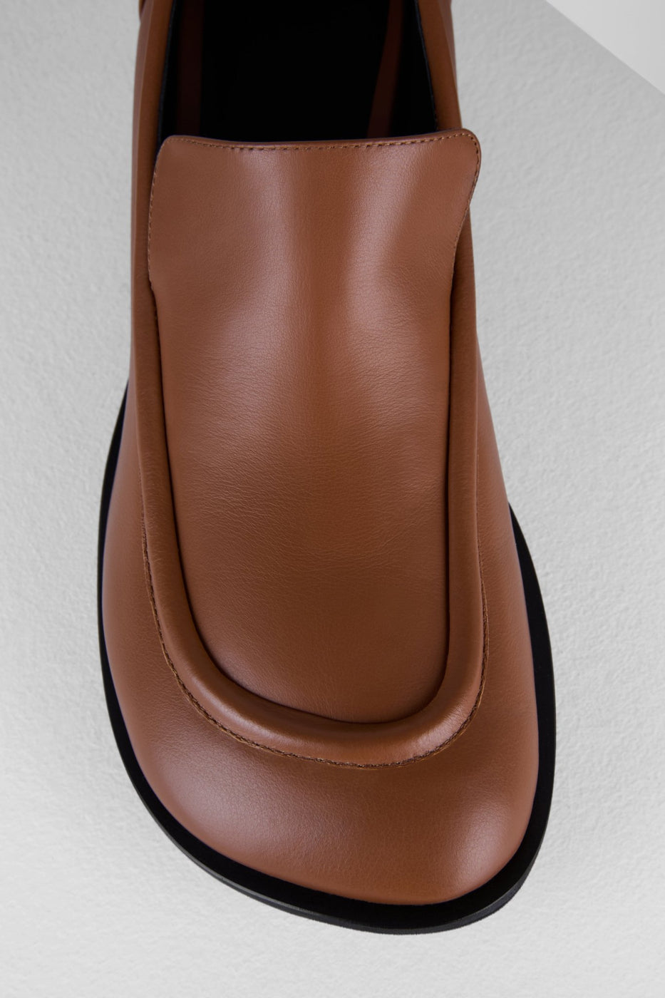 Load image into Gallery viewer, Sammy Loafers in Cacao - SAML2