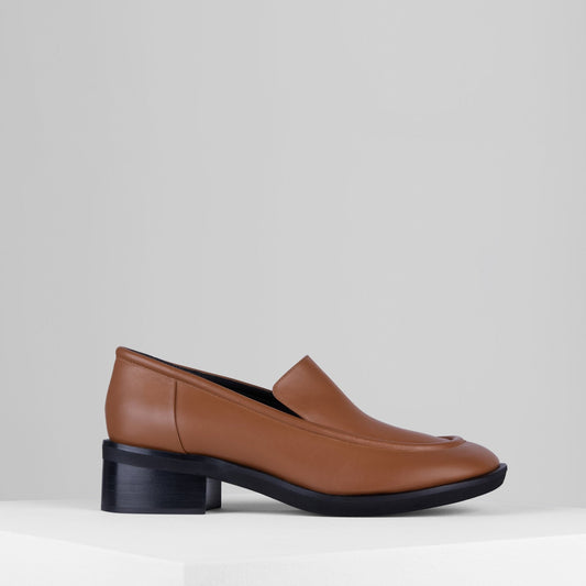Sammy Loafers in Cacao - SAML2
