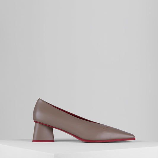 Spacco Pumps in Taupe - SPACP3