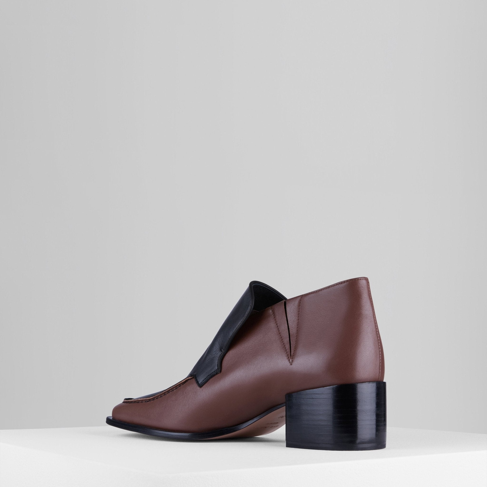 Zoe Bootie in Nero Bruciato - ZOE40B3