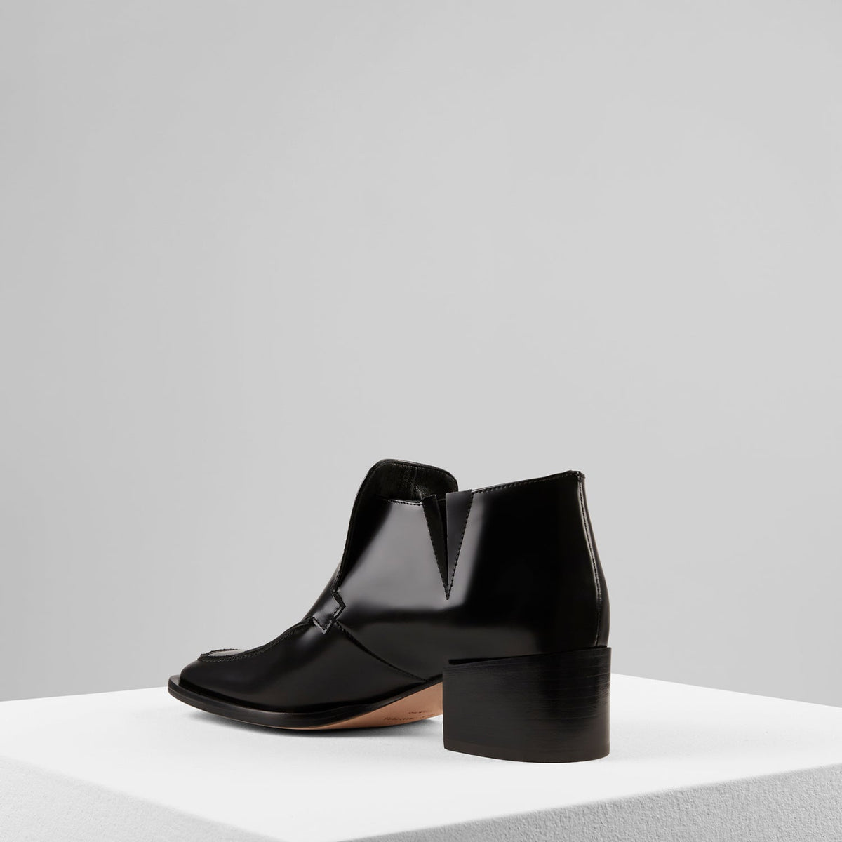 Zoe Bootie in Nero Spazzolato - ZOE40B1